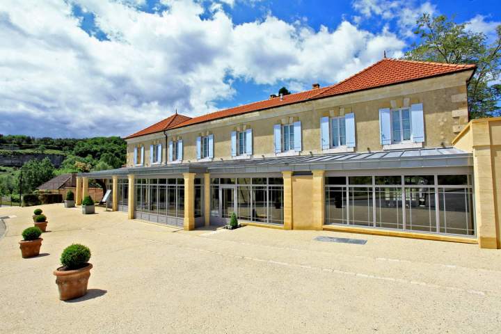 BAIE VITREE HOTEL