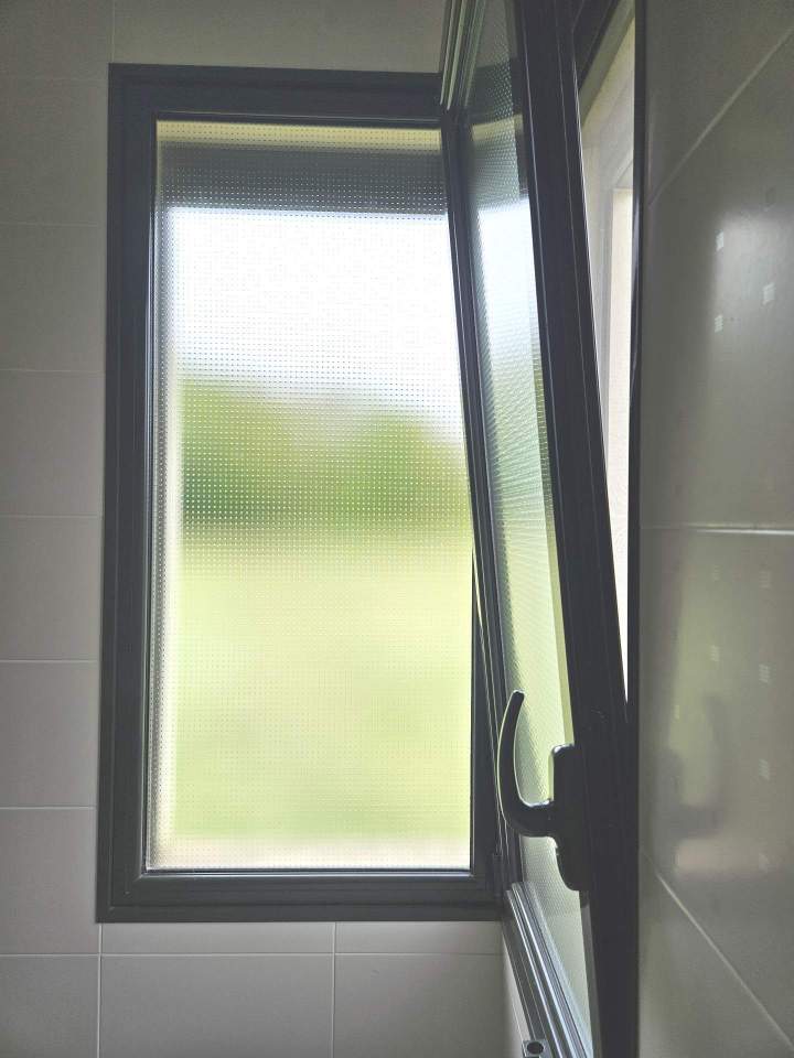 FENETRE OSCILLO BATTANTE ALUMINIUM