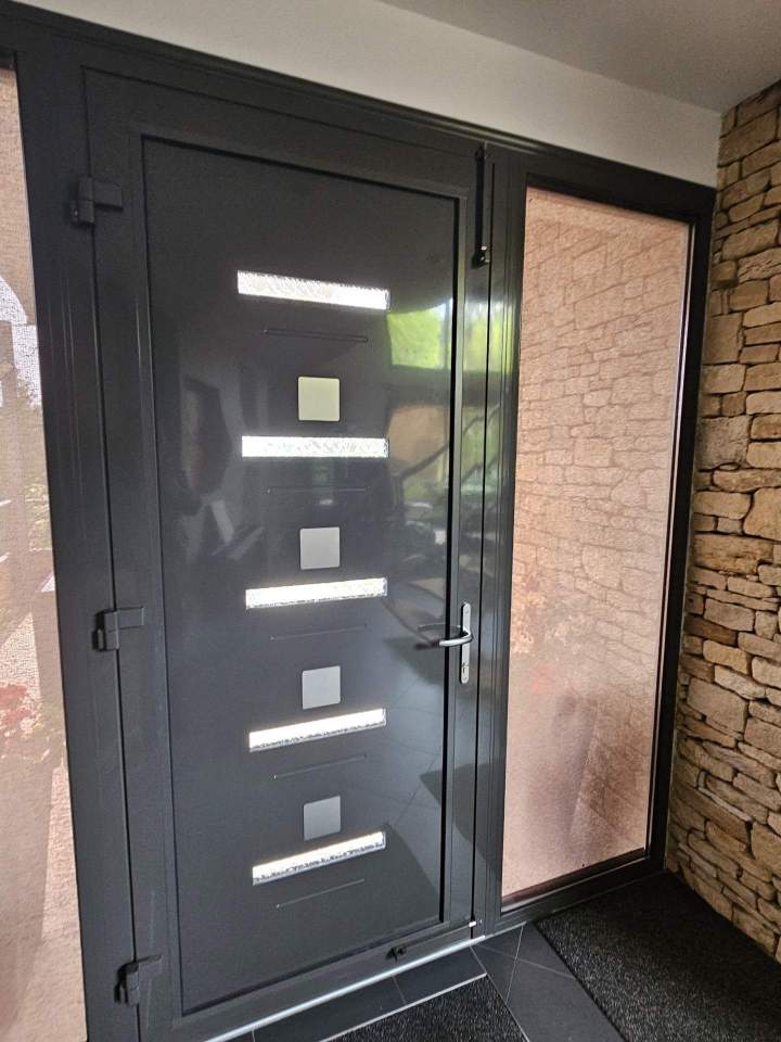 PORTE ENTRE ALUMINIUM