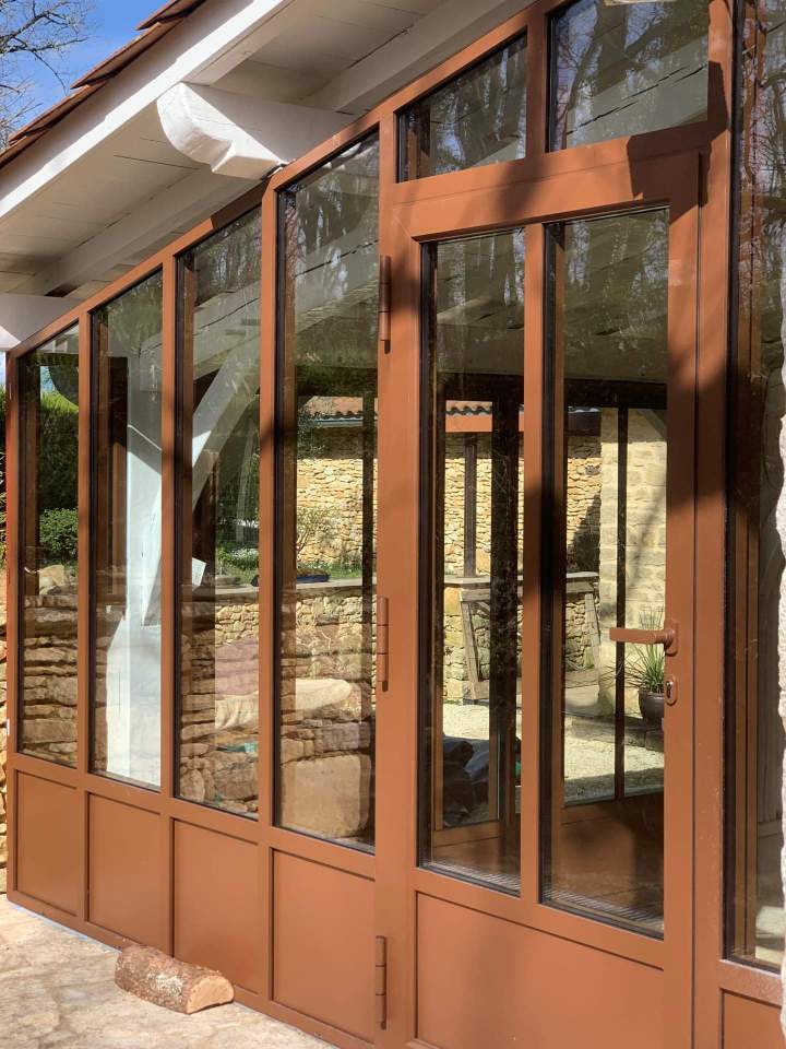 VERANDA