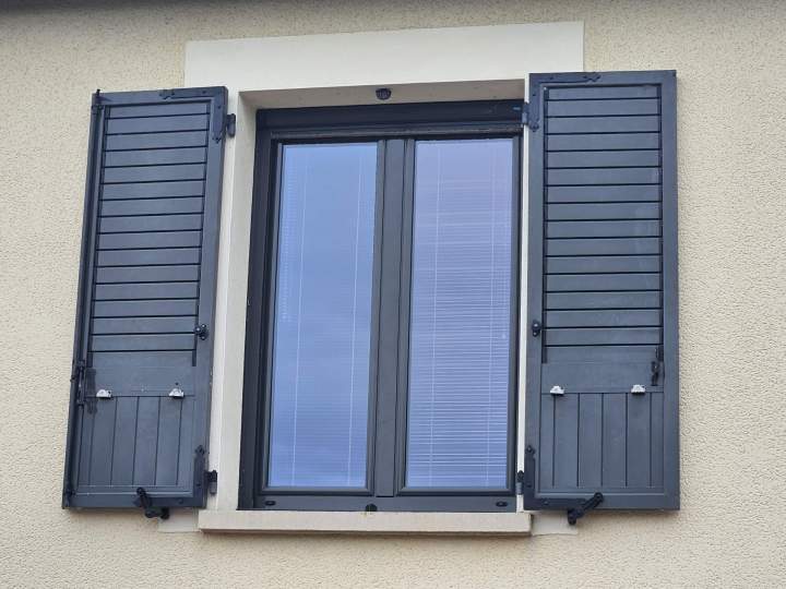 volets battants aluminium